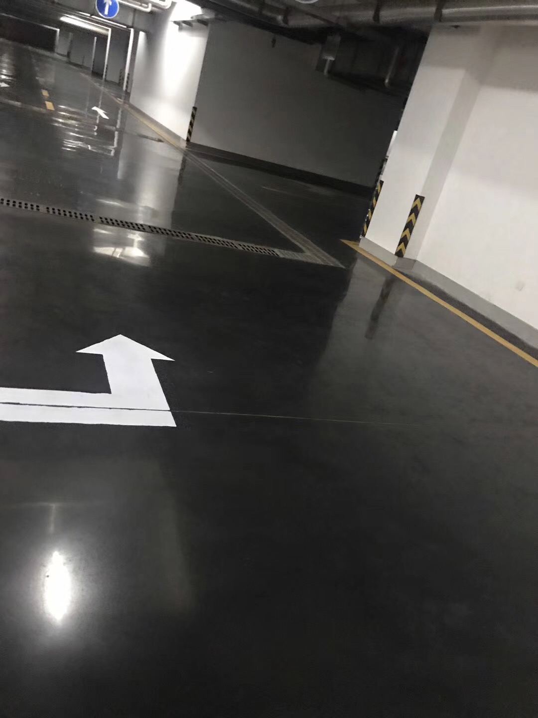 潮湿基面能做固化剂吗？